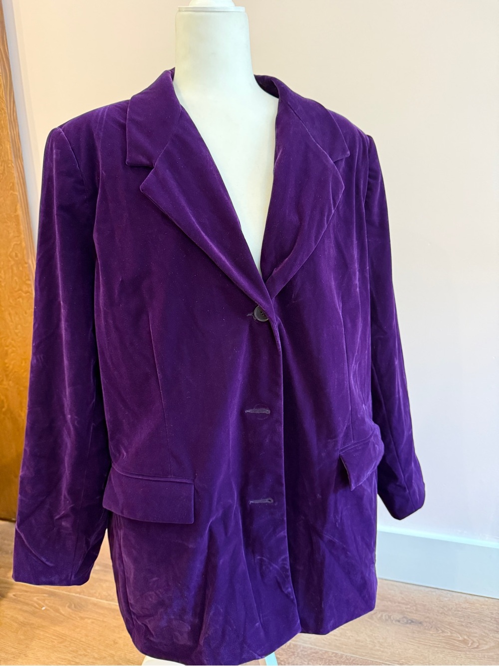 Roaman's Women's Plus Size Royal Purple Velvet 3-Button Blazer Jacket - Picture 4 of 8